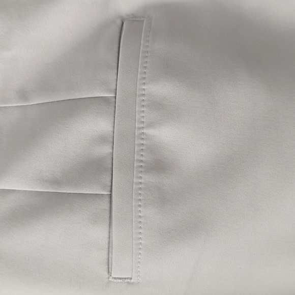 WHBM tailored dress shorts - Picture 6 of 11